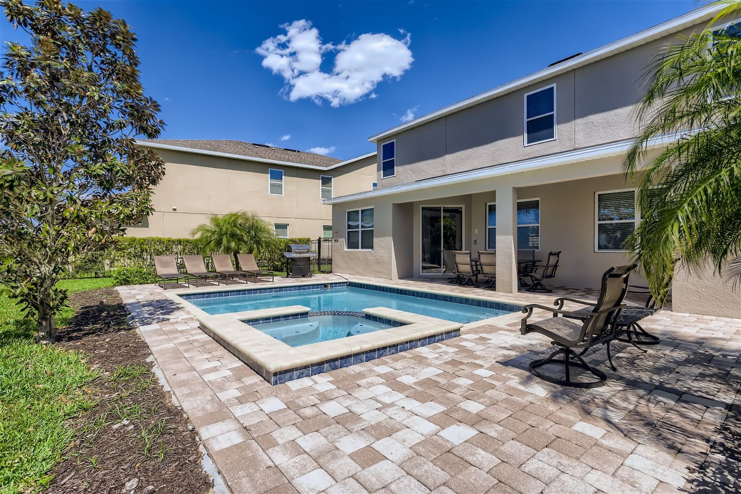 Private pool